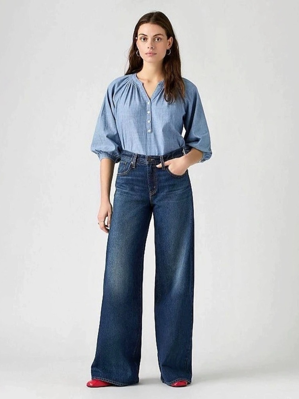NWOT Women's Levi's® Middy Wide Leg Jeans, size 27
